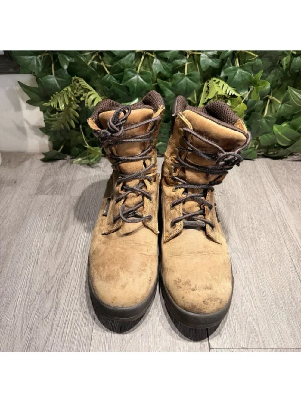 WOLVERINE W190020 8” RAMPARTS WATERPROOF DURASHOCKS MEN'S WORK BOOT SZ 8.5